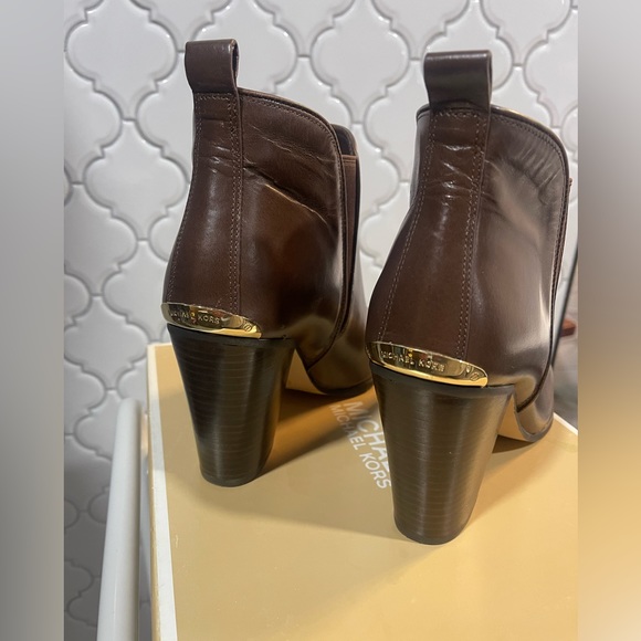 Michael Kors, brown heeled boots, size 10M - Picture 5 of 15